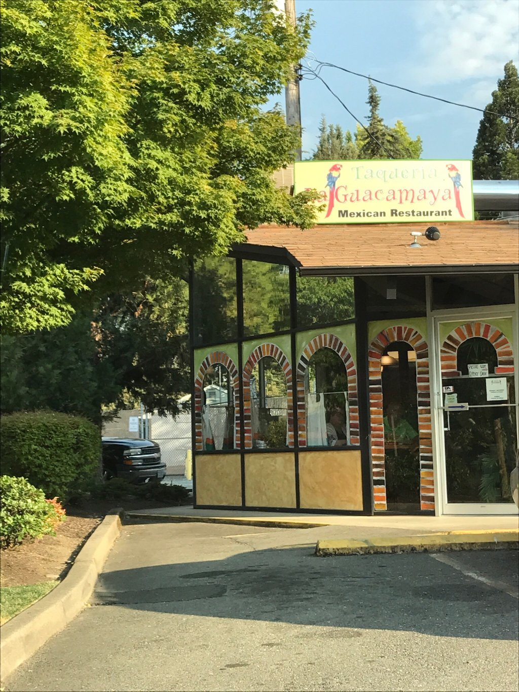 Taqueria La Guacamaya