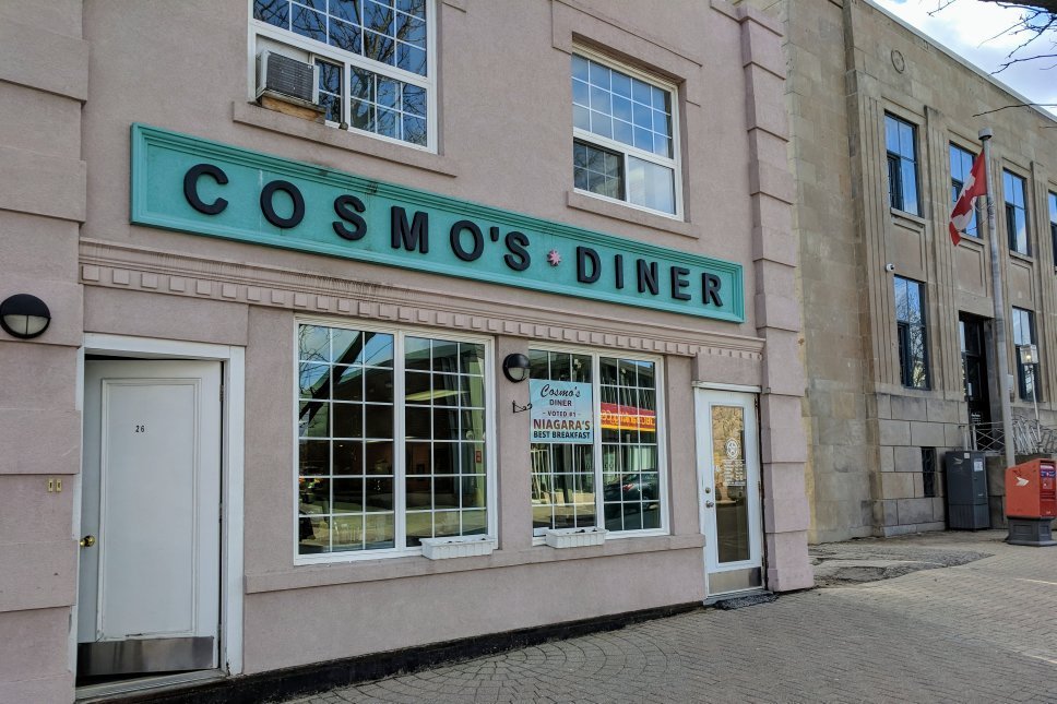 Cosmo`s Diner