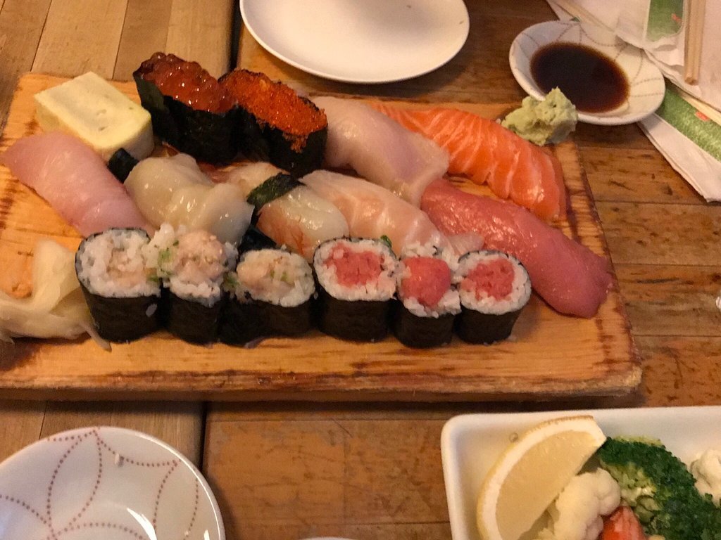 Tomoe Sushi