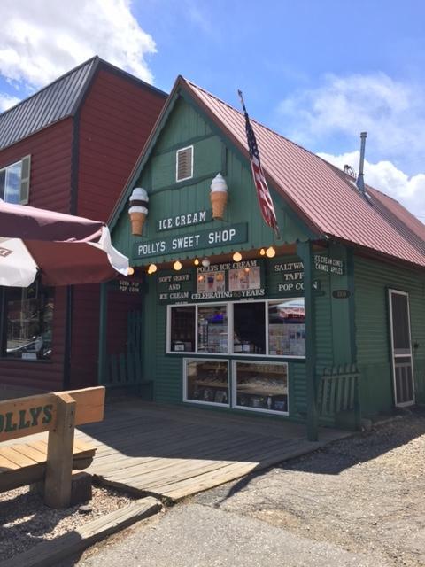 Polly`s Sweet Shop