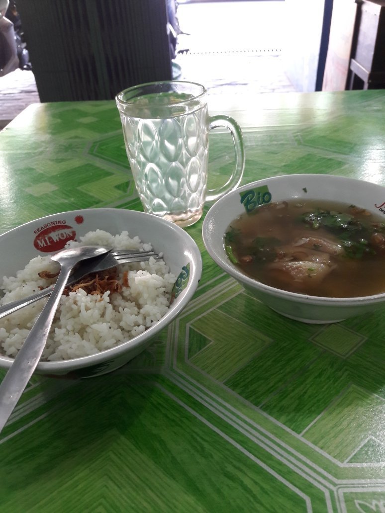 Sop Ayam Pak Min Klaten