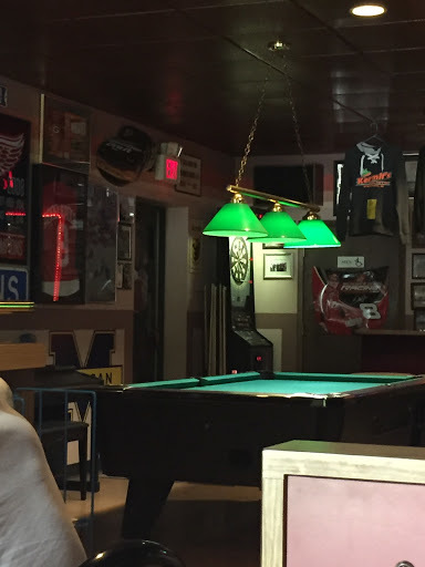 Kermit`s Bar Pizza Pub and Grill