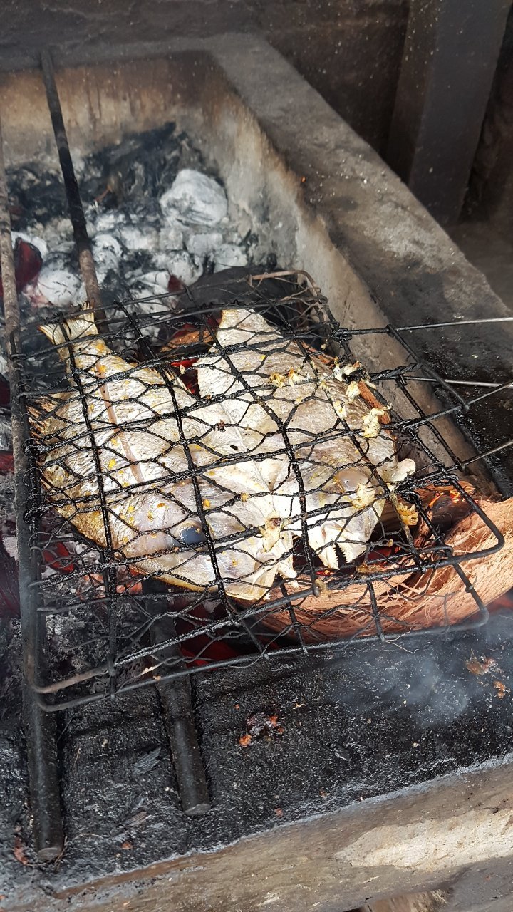 Warung Mami Ikan Bakar