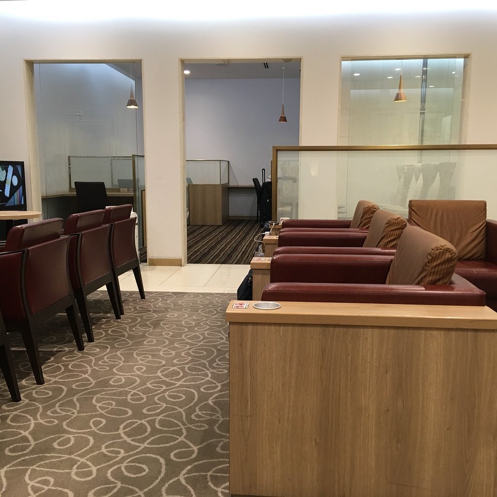 Card Members Lounge Hiei