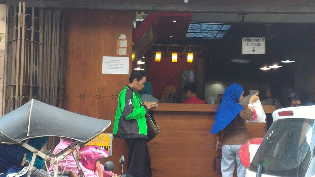Pempek Ny. Kamto