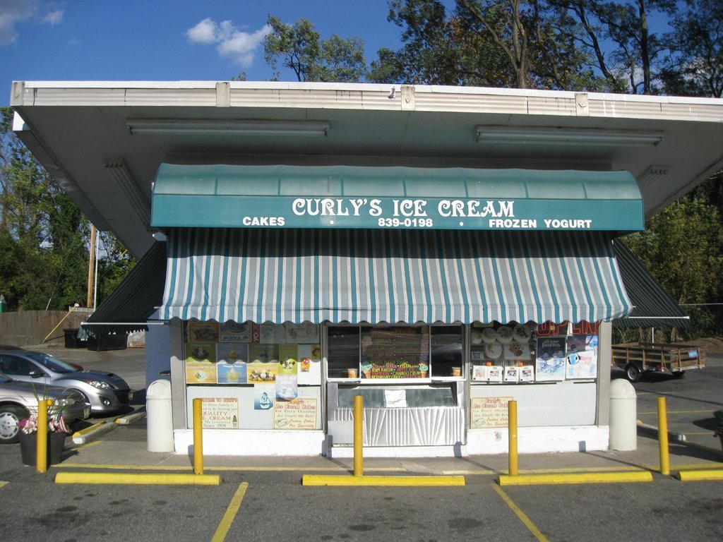 Curly`s Ice Cream