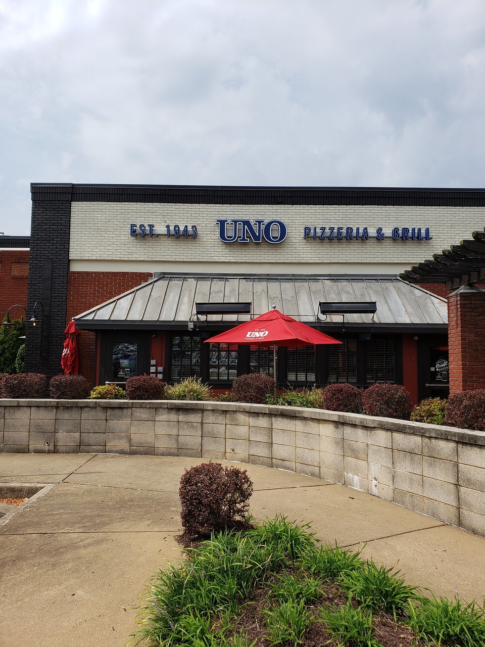 Pizzeria Uno Chicago Bar & Grill - Gatehouse Plaza