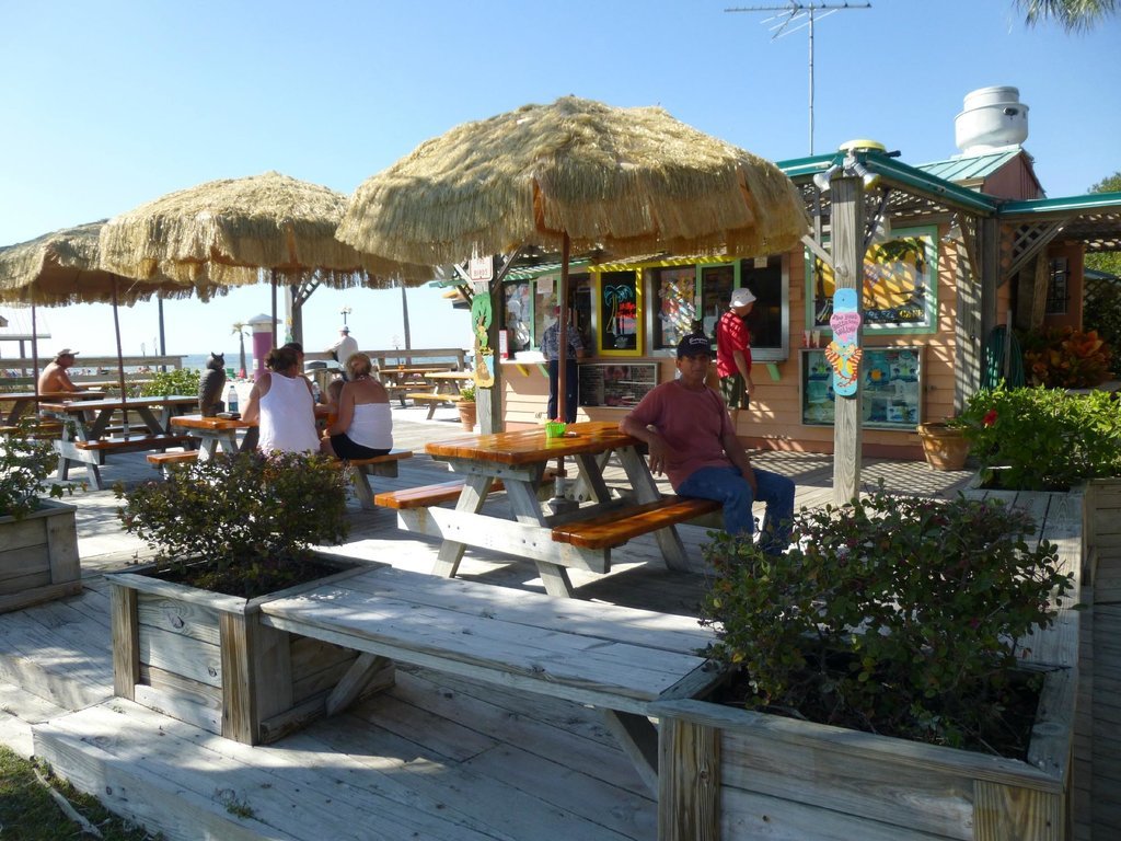 Willy`s Tropical Breeze Cafe