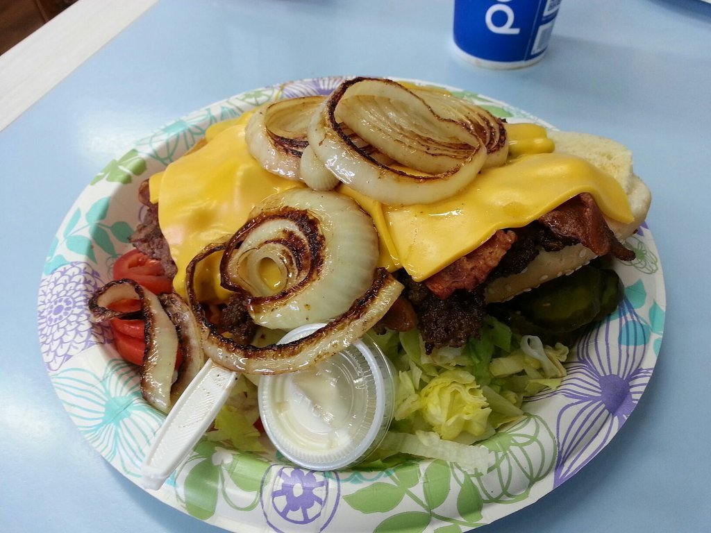 Fely`s Cafe
