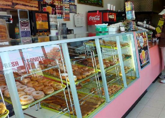 Dolly`s Donuts