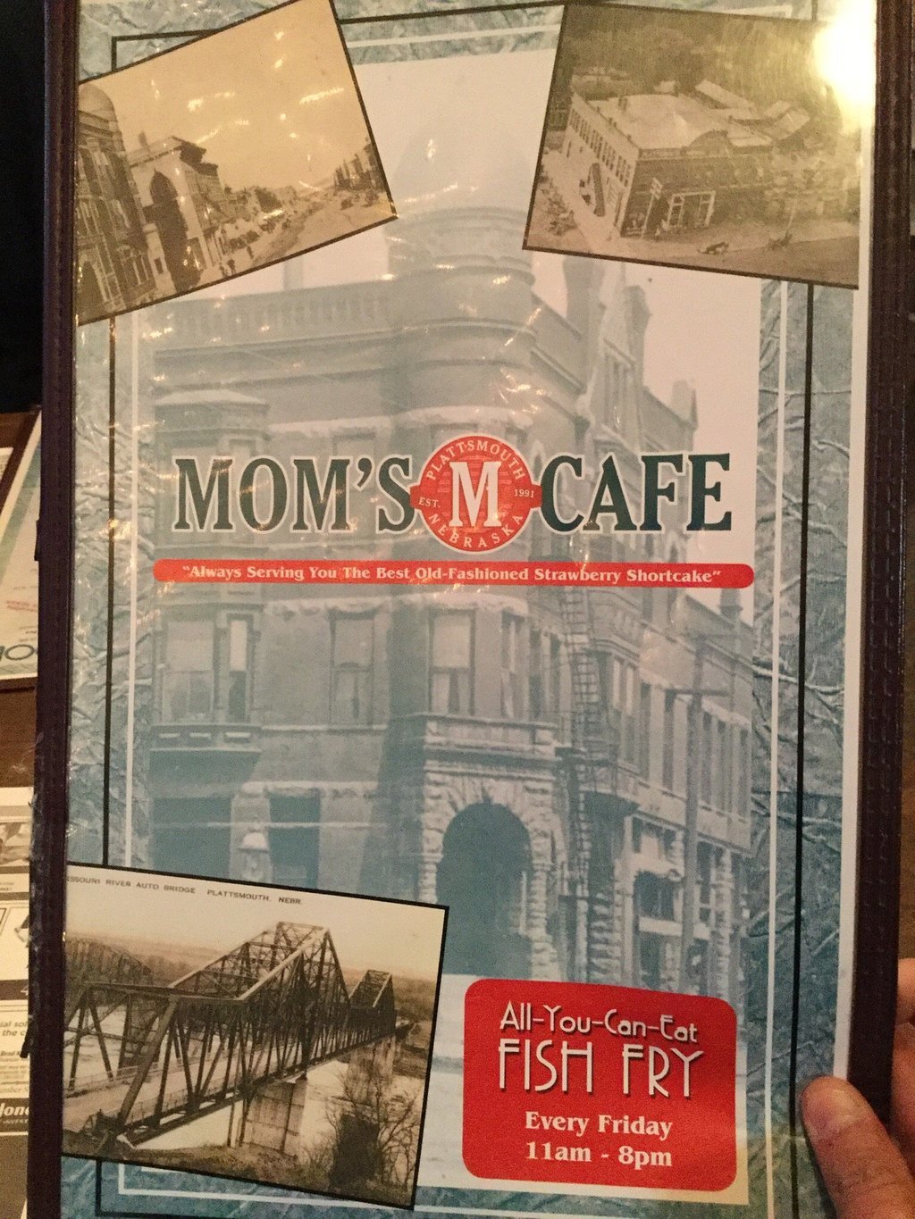 Mom`s Cafe