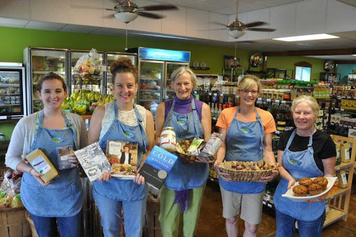 Bay Leaf Market