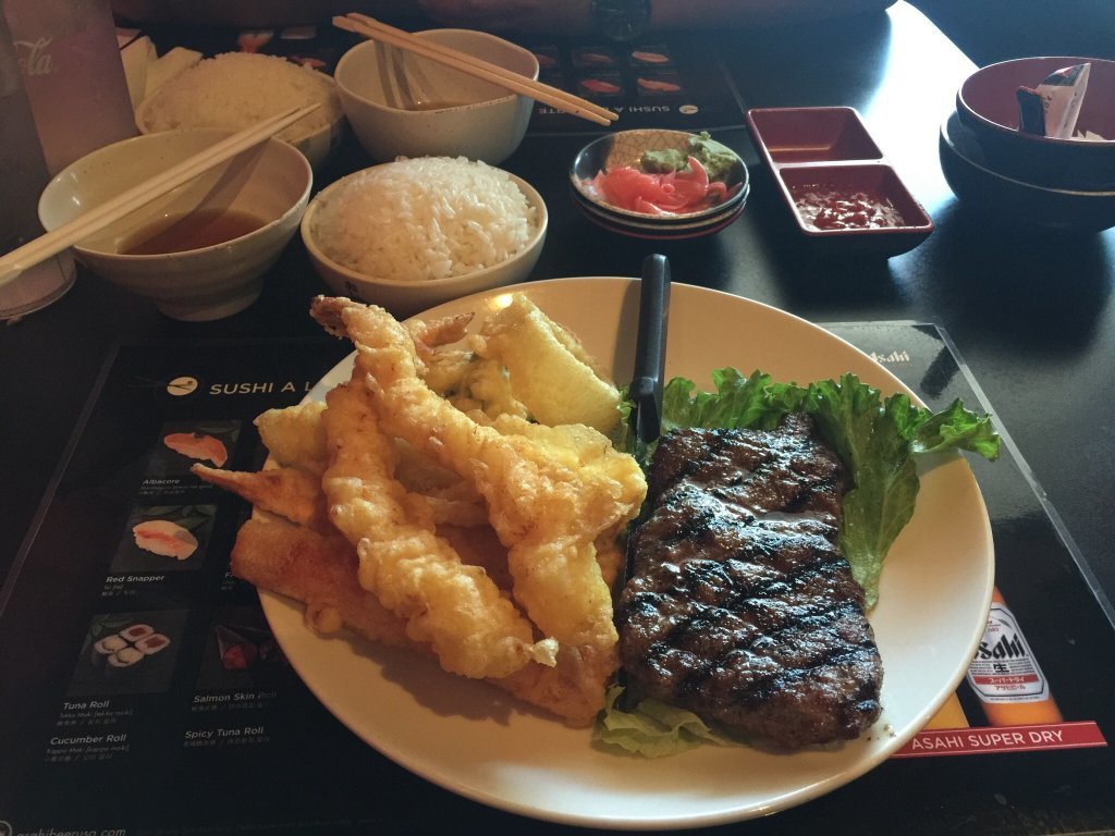 Pocket 8`s Sushi & Grill